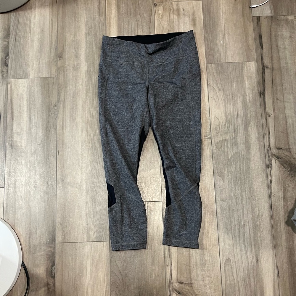 Cropped Lululemon leggings